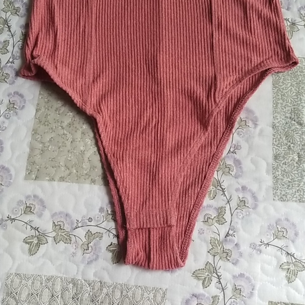 Arizona Yuma Rose Square Neck Ribbed Bodysuit - Picture 11 of 16